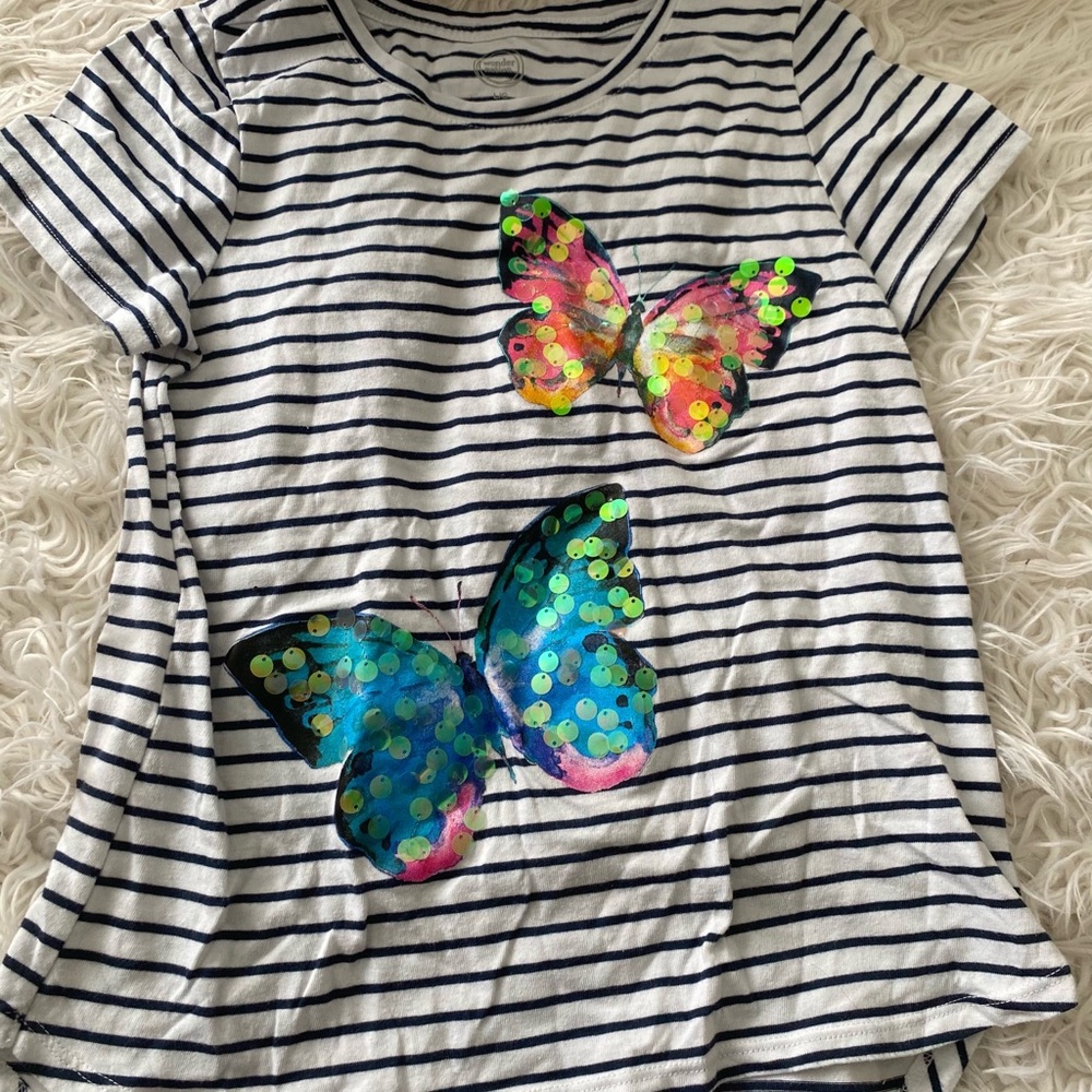 ✨6 Girls Shirts ✨